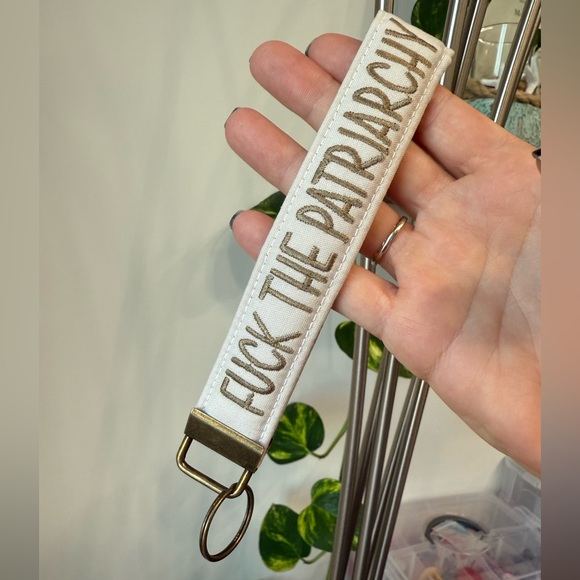 Taylor Swift inspired keychain wristlet - Picture 3 of 4